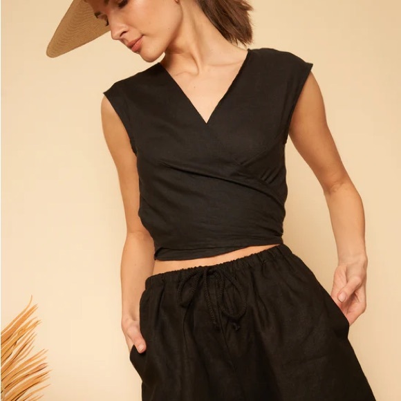 NWT Whimsy + Row Black Allison Linen Shorts Size M - Picture 3 of 4